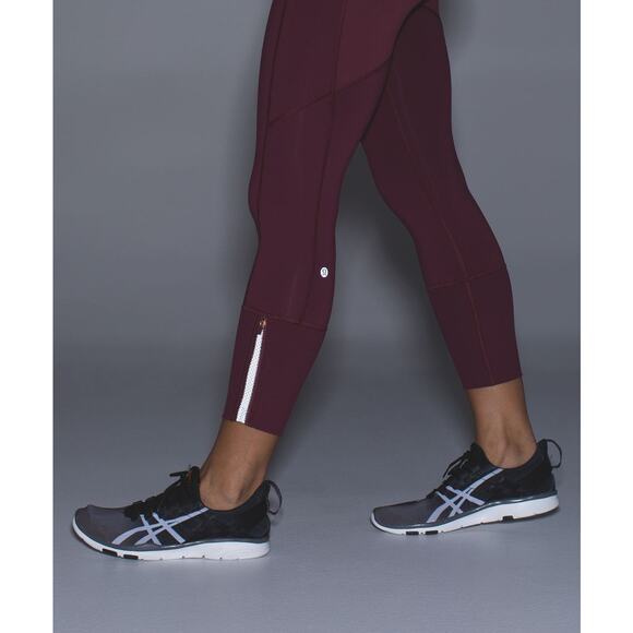 Lululemon x SoulCycle Rebel Runner Crop – Red Wine Berry – Size 2 - Picture 6 of 12